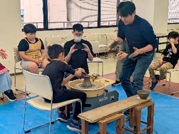 親子で萬古焼ろくろ体験 画像